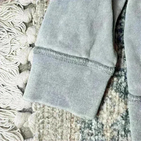 Disney Kids Mickey Mouse Pullover Sweatshirt Size 4 - Picture 9 of 13